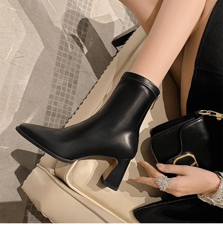 Bottes courtes en cuir